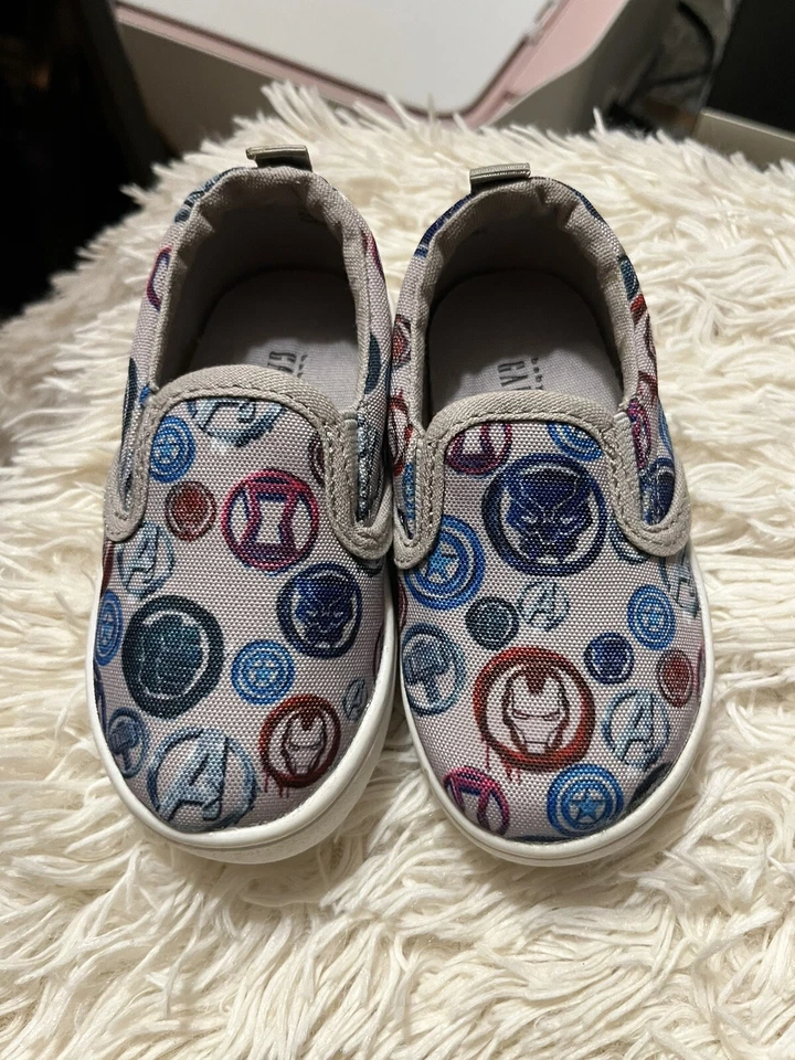 Zapatos sin cordones Avengers Foto 2 de 4