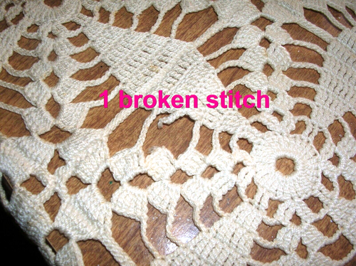 Vintage 1930's/40's Hand Crochet Tablecloth, Ecru Color, 50" X 60" Lot # 32 - Picture 5 of 7