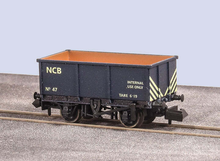 Peco NR1505B N Gauge BR Iron Ore Tippler NCB
