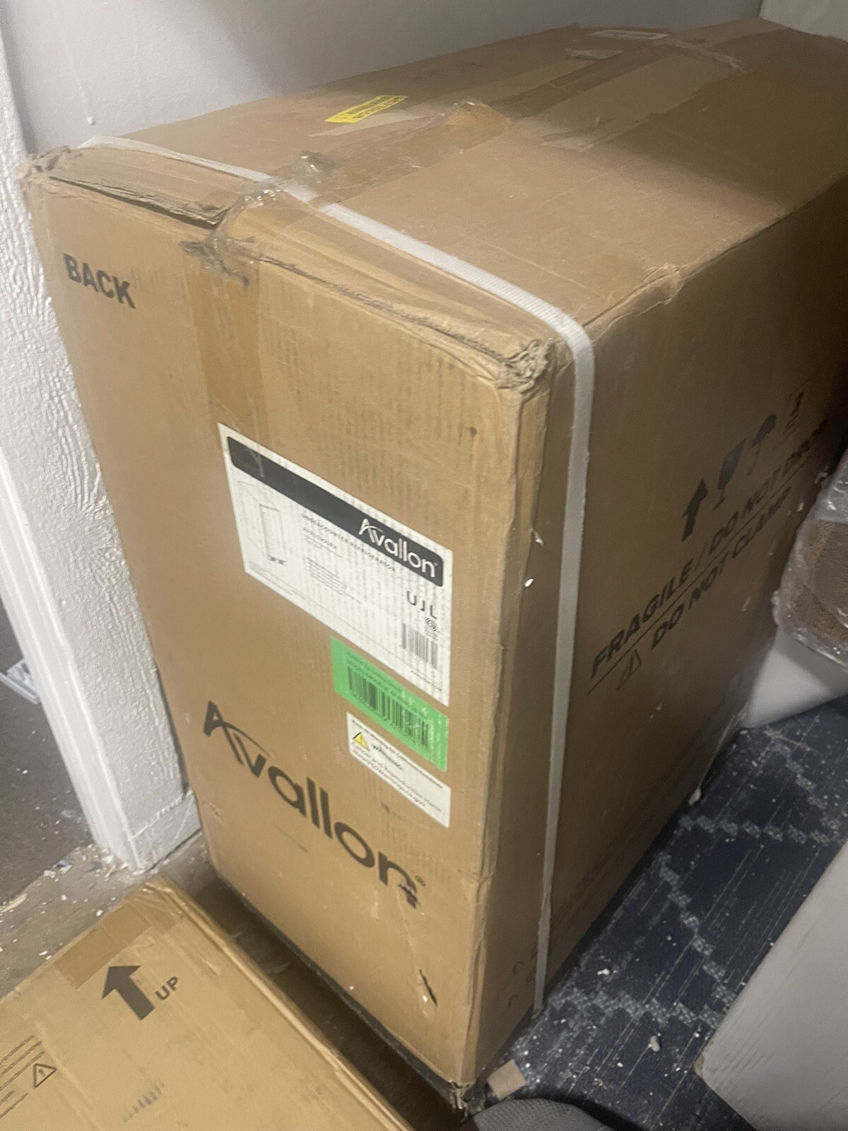 Avallon AFR152SSRH 15 Inch Wide 3.3 Cu. Ft. Compact Refriger