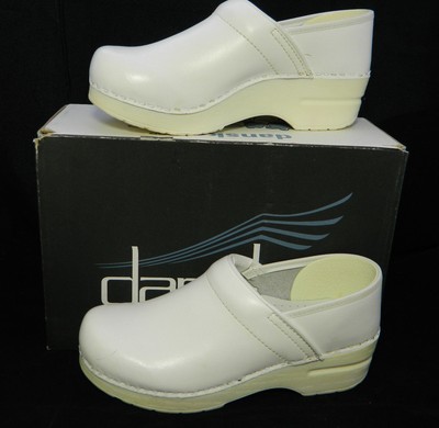 all white dansko nursing shoes