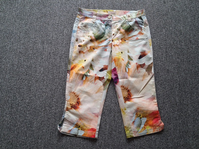 Damen Capri  der Marke  APRIORI  Gr.  40,neuw.  Zustand.