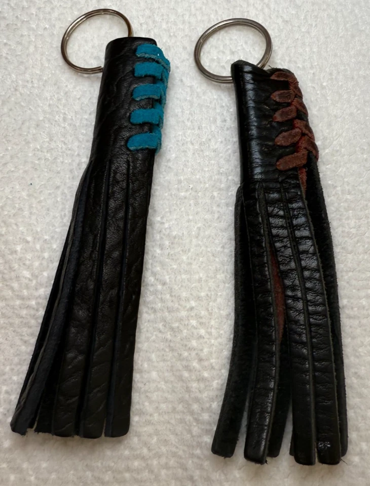 2 llaveros de cuero negro con flecos para motocicleta Foto 4 de 4