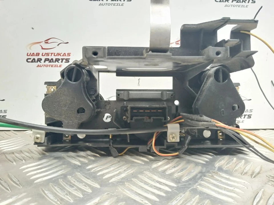 Unidad de control de gasolina aire acondicionado Fiat Bravo - Brava 1998 112542000 UST104303 Foto 3 de 3