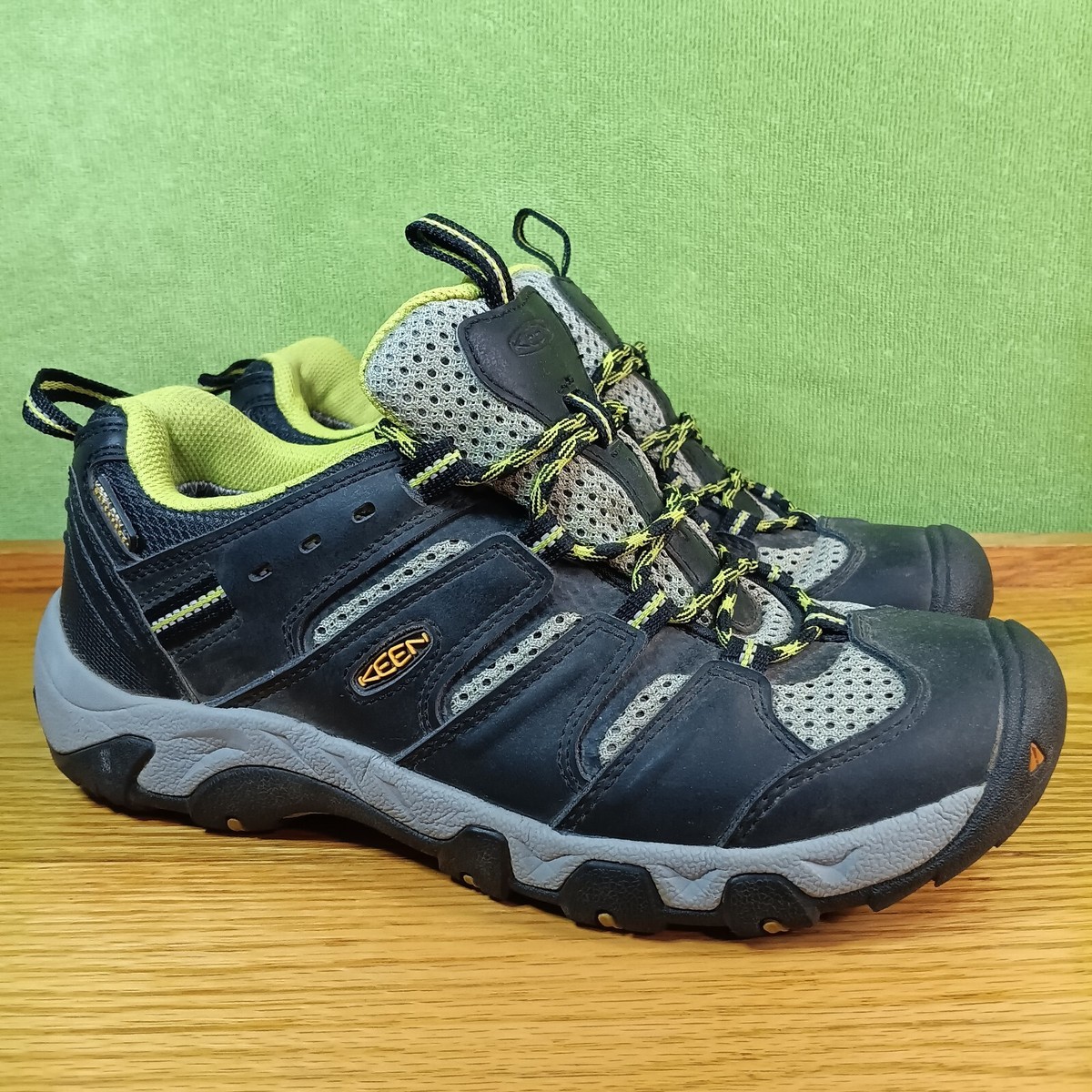 Size 8 Black Keens!!! Keen Men main image 2