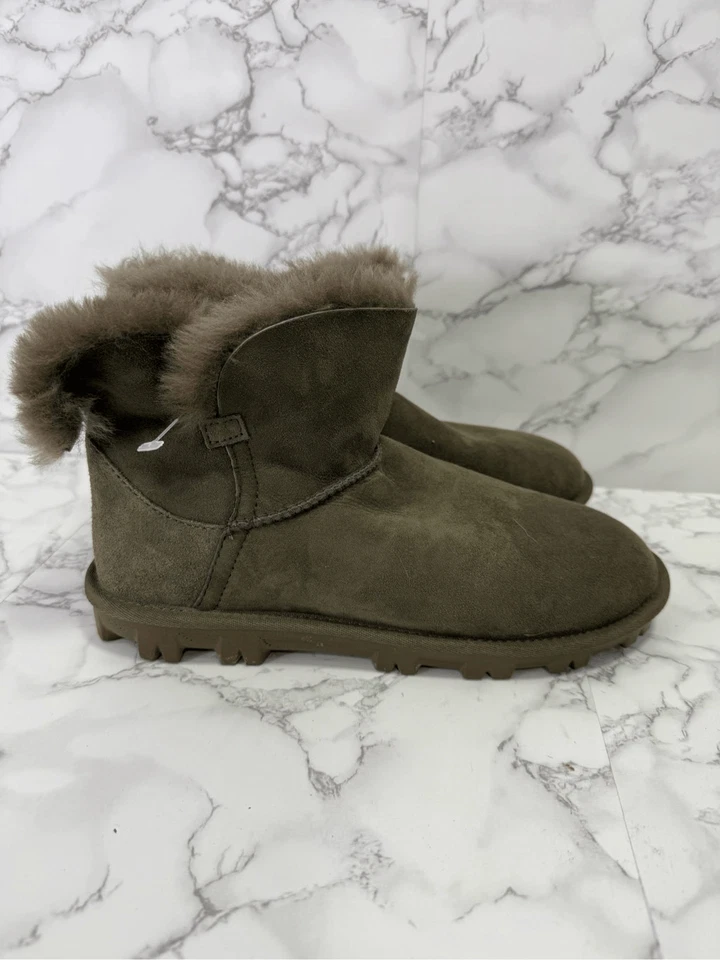 Botas de piel de oveja Kirkland Signature para dama talla 8 verdes NUEVAS # 20-PP Foto 4 de 4