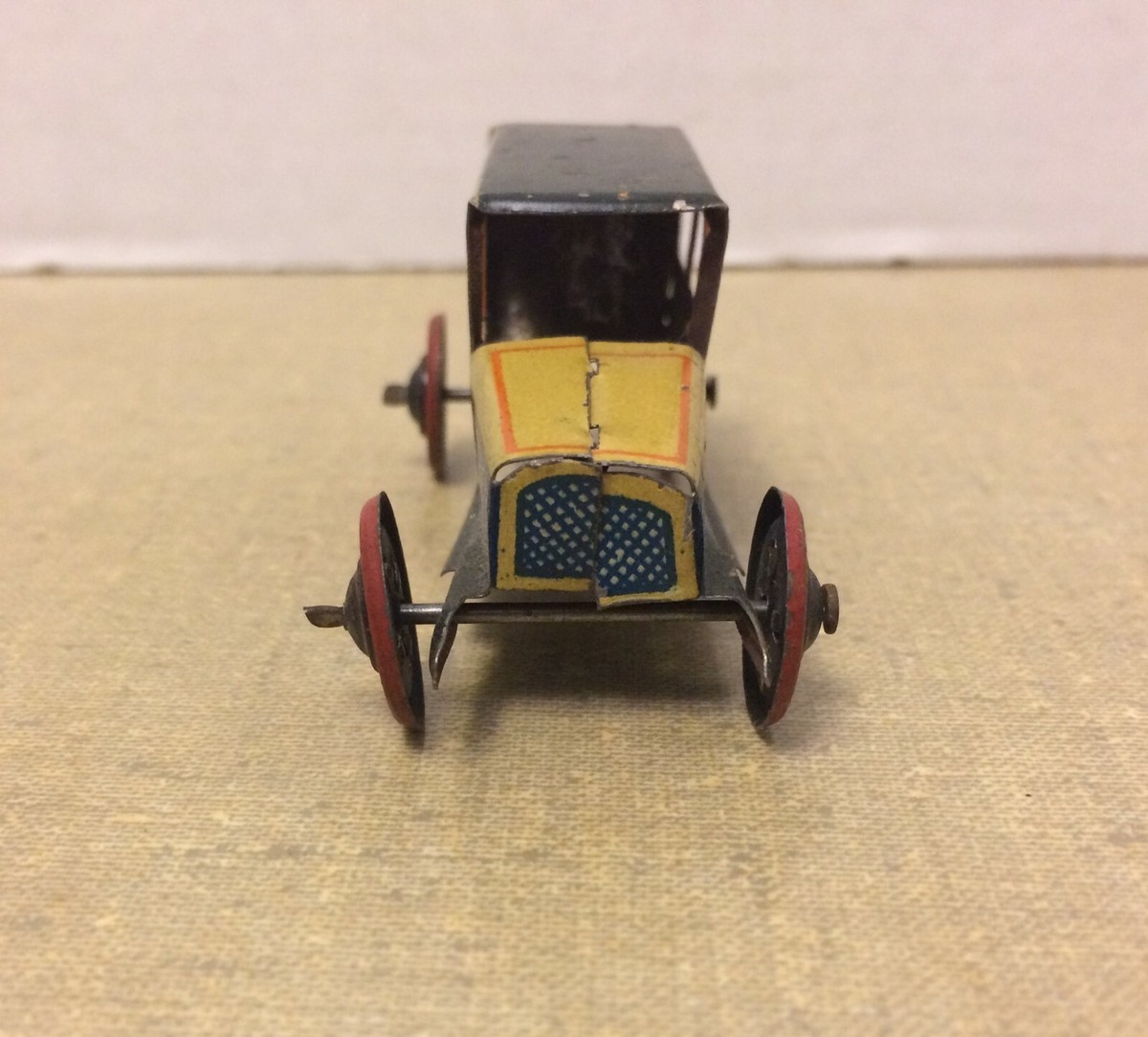 ミニカー TIN TOYS DIE CAST MODERN SALOON CAR FIAT ミニカー TIN TOYS DIE CAST MODERN SALOON CAR FIAT 1967 Fiat