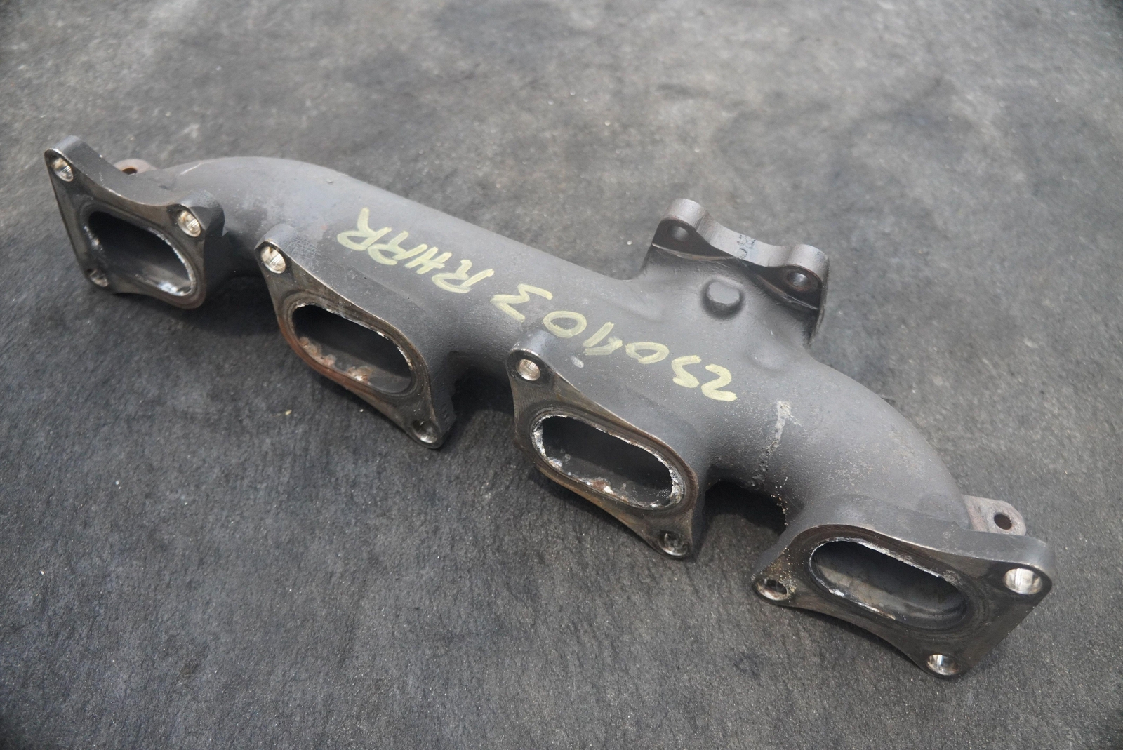 Right Passenger Side Exhaust Manifold Header Pipe 00095488 OEM McLaren 650S 2015