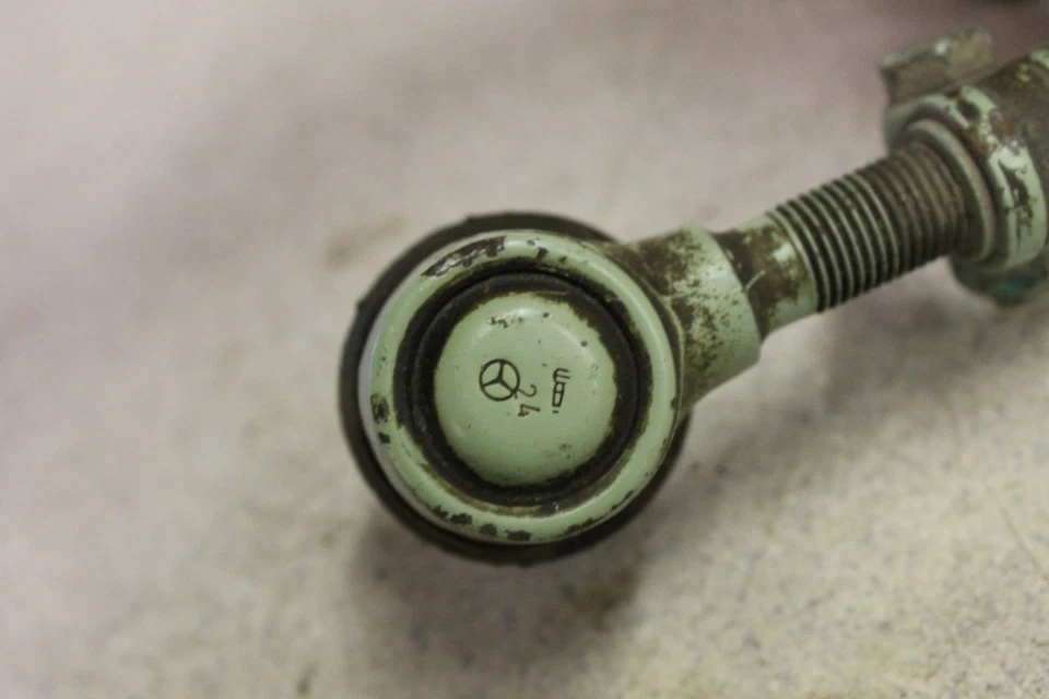 1974 Mercedes Benz 240D W115 240 D STEERING FRONT TIE ROD LINKAGE W113 W114 74 - Image 3 of 4