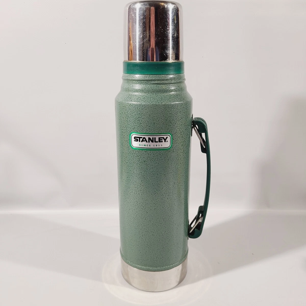 Stanley Classic Vacuum Thermos Bottle Coffee Green Hammertone 1.1 Qt  Stainless