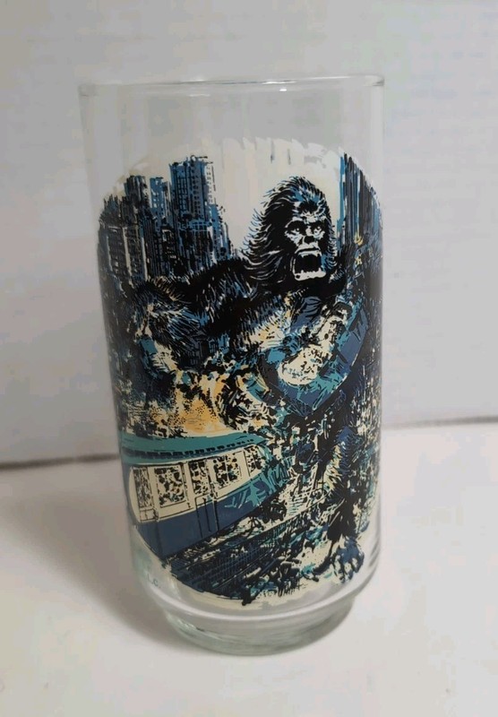 1976 King Kong Skull Island Coca-Cola Drinking Glass Wreaks Havoc On Subway