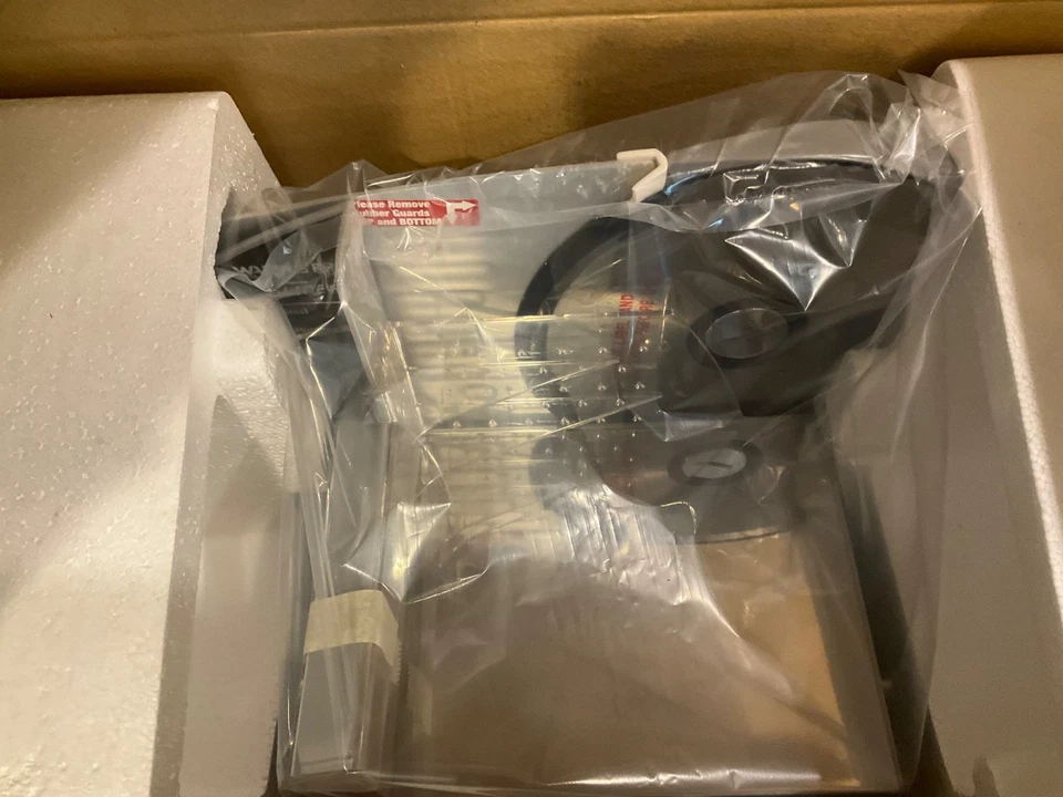 Cortadora de alimentos eléctrica profesional Waring Pro FS150 acero recubierto premium aluminio Foto 4 de 4