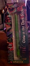 Green Glow in The Dark Toni Eyeliner Black Light
