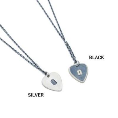 防弾少年団(BTS) - [SUGA] GUITAR PICK NECKLACE ブラック BTS Official Artist Made Collection BY SUGA Guitar Pick