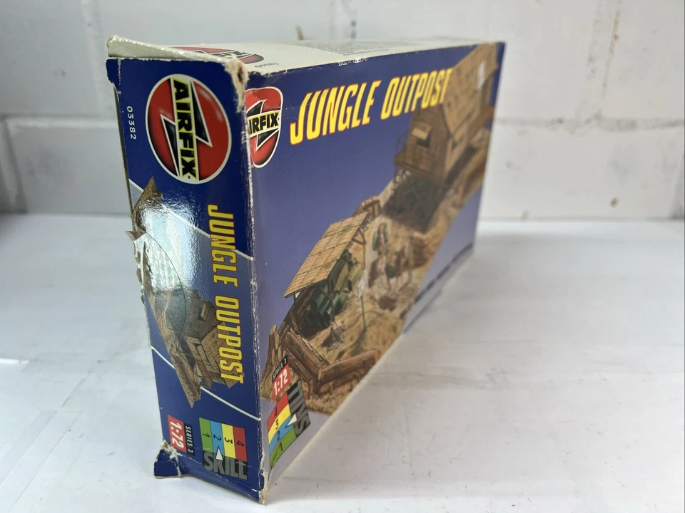 Vintage Airfix 1:72 Jungle Outpost Diorama Model Kit - New - Opened Box Rare!!!! - Image 2 of 4