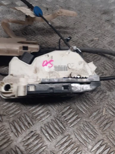 VOLKSWAGEN SCIROCCO DOOR LOCK MECH 3 DOOR DRIVER SIDE 1K8837885F 2008-2017 — 第 3/4 张图片