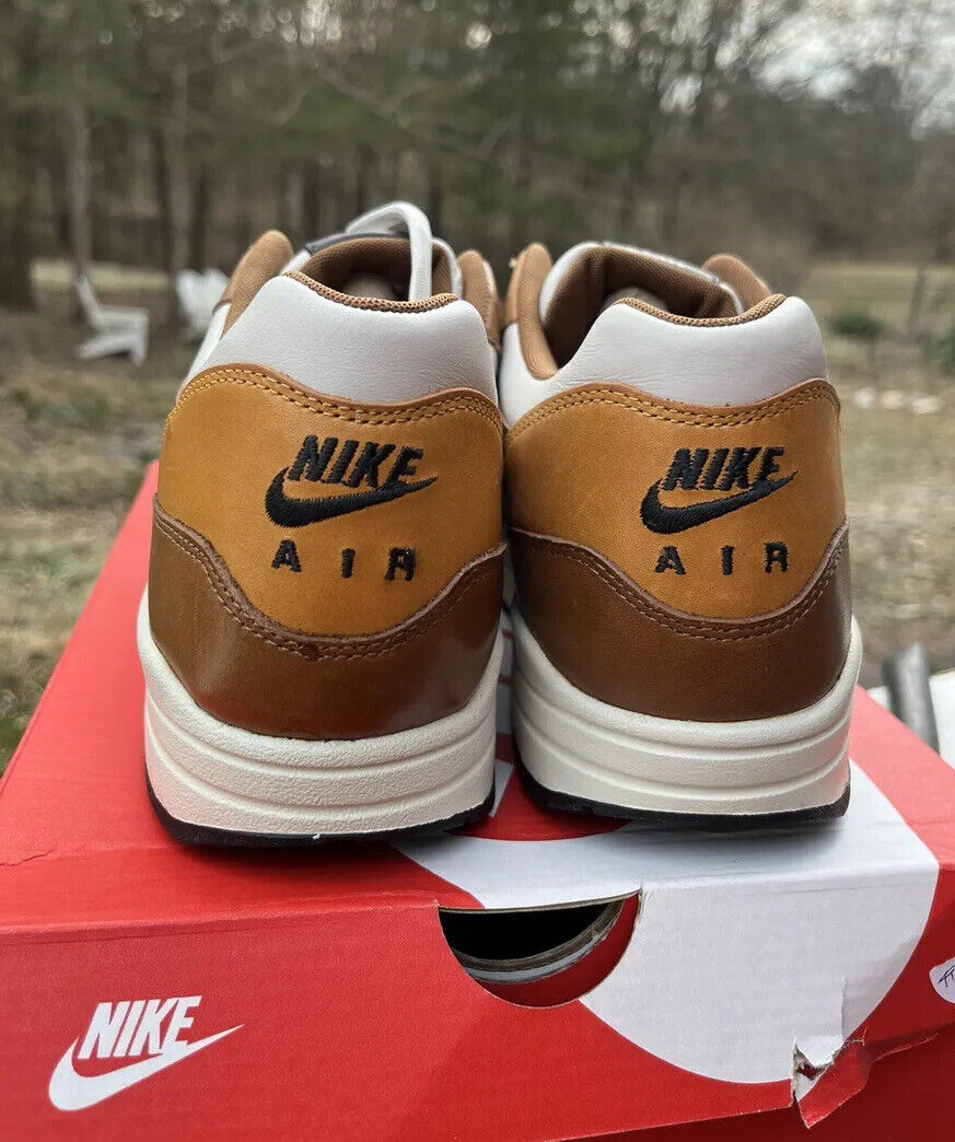 Nike Air Max 1 AM1 Escape QS Brown US size 11.5 DS Bone Ale Nike Air Max 1 AM1 Escape QS Brown US size 11.5 DS Bone Ale