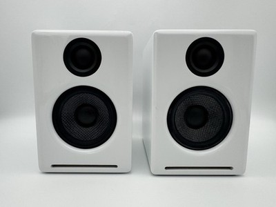 Audioengine A2 Powered Desktop Speakers High Gloss White   Tested Working