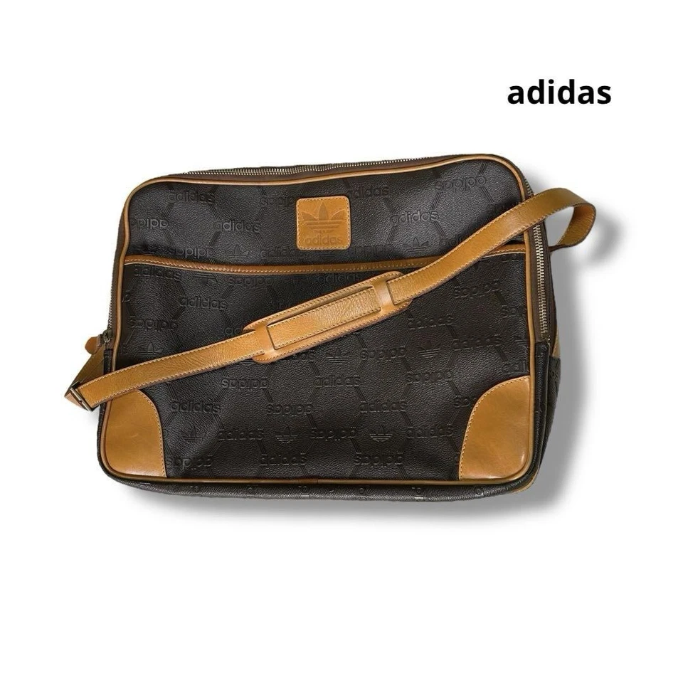 阿迪达斯 70 80S 单肩包 Kanematsue Sho PVC 标志全包图案限量版 — 第 2/4 张图片