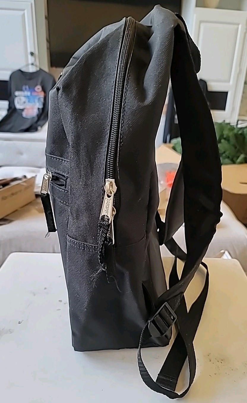 Original Eastsport Rail Tech Black Backpack Zippe… - image 8