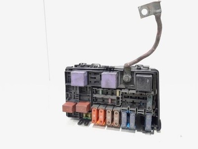 Sicherungskasten Renault Espace IV K 8200278076 P22679734