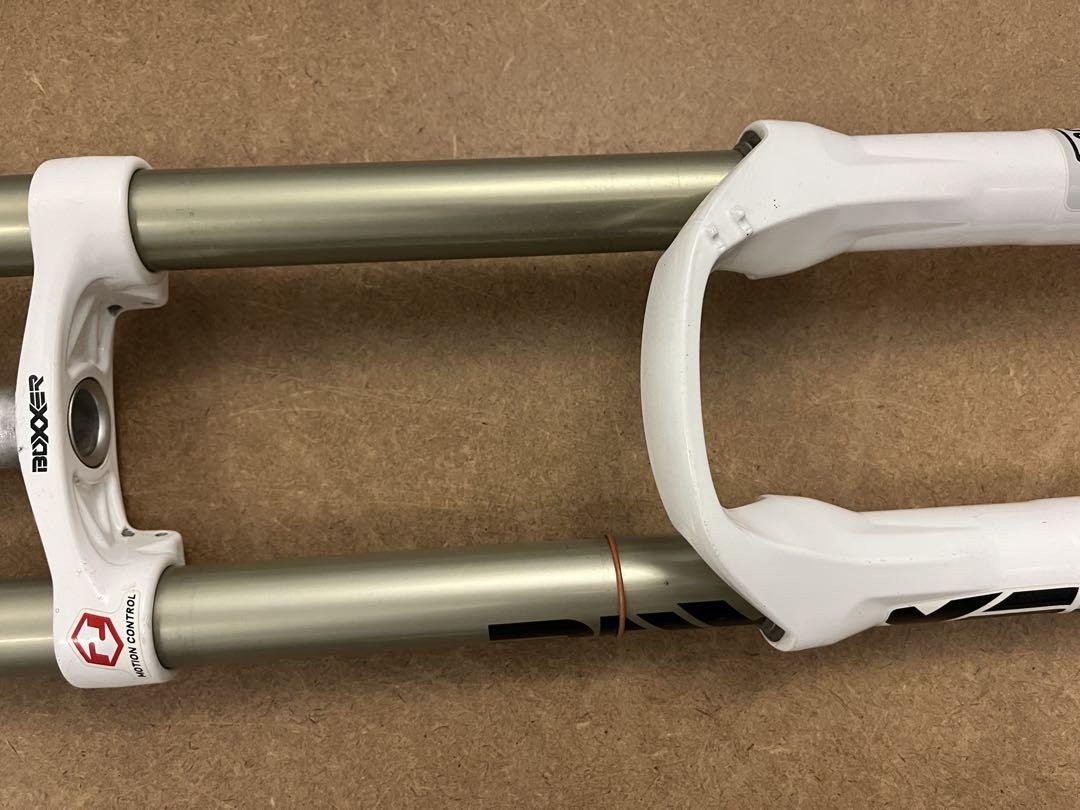 ロックショックス　ボクサー　RC 26インチ ロックショックス ボクサー RC 26インチ RockShox BoXXer RC (26