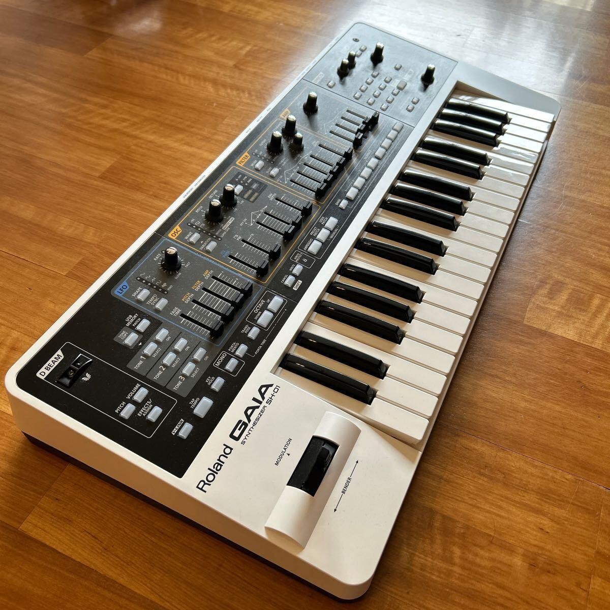 Roland GAIA SH-01 シンセサイザー 37鍵ケース付き Amazon.co.jp