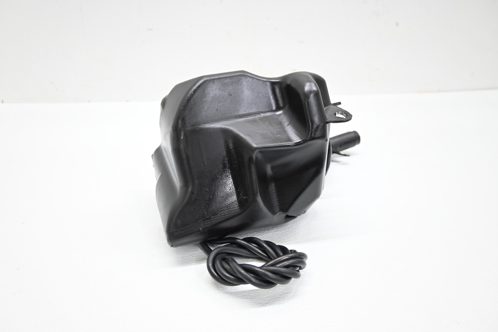 ⭐ 03-08 Maserati Quattroporte Windshield Wiper Fluid Bottle Reservoir Tank Oem