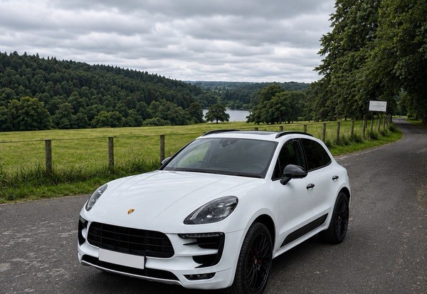 eBay - Porsche Macan GTS