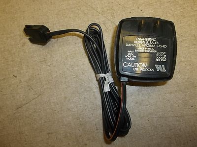 Battery Charger 2947 Engineering Design and Sales 120V 60Hz 8W *FREE SHIP*