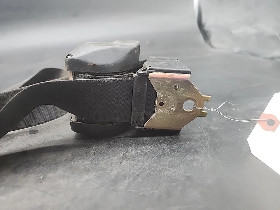 EARLY BMW 318i E30 Sedan Front Driver Left Seat Belt Retractor 1984-1986 T8-330 — 第 4/4 张图片