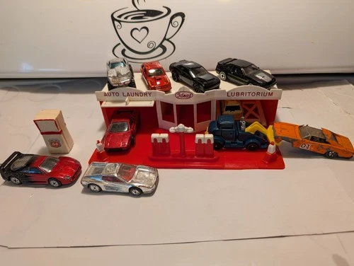 VINTAGE GARAGE DIOROMA LOT HOT WHEELS MATCHBOX ERTL 1:64 DIECAST CARS TRUCK SET