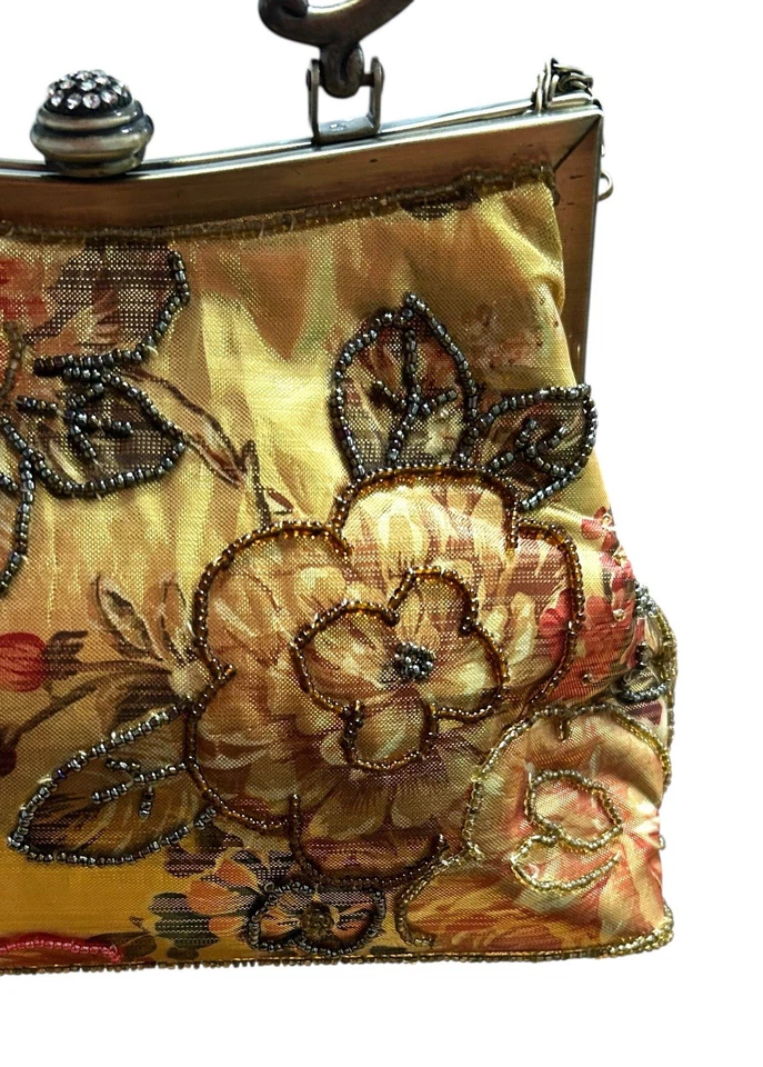 复古 IN’S 串珠金属花卉单肩包链带 Kiss 锁女式钱包 — 第 4/4 张图片