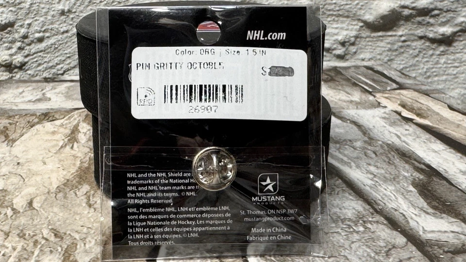 Wincraft Philadelphia Flyers GRITTY Halloween GREATEST SLASHER ALL TIME NHL Pin - Image 4 of 4