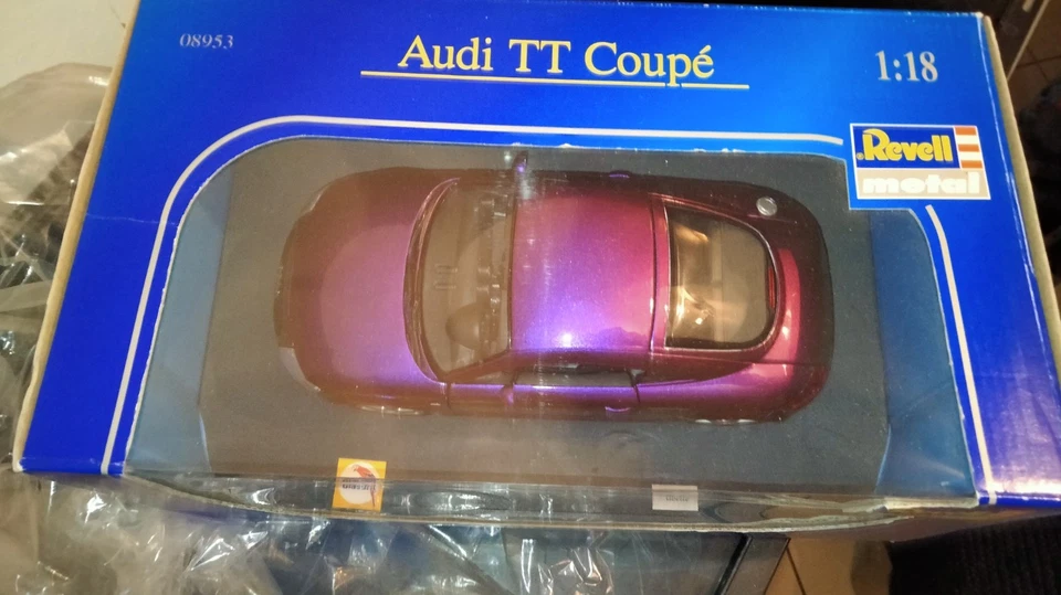 Audi TT coupè Glasurit Libella Revell 1/18 - Immagine 4 di 4