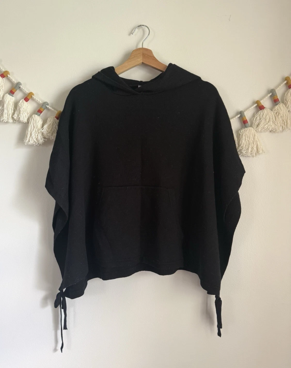 Lululemon All In A Day Hooded 100% Merino Wool Poncho Black Cozy Commute O/S
