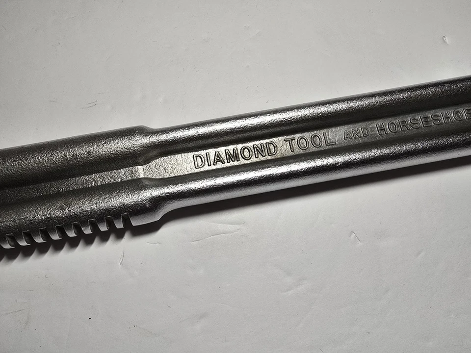 Llave de tubo ajustable vintage Diamond Horseshoe 18" pulgadas EE. UU. Foto 4 de 4