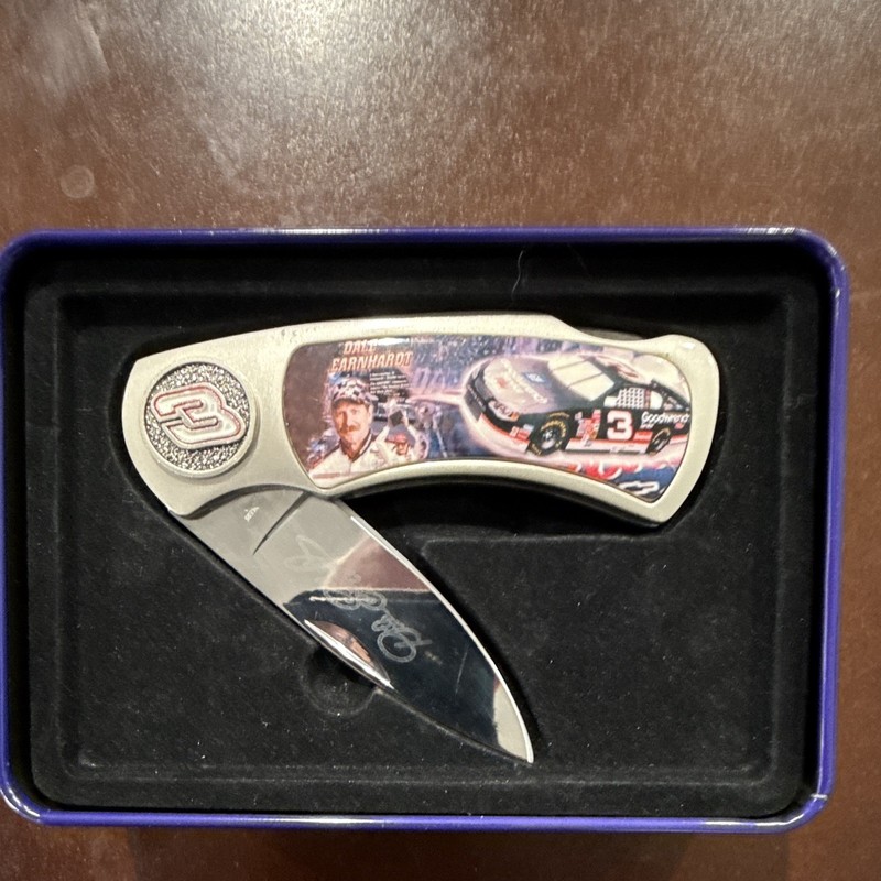 Dale Earnhardt #3 In Memory Pocketknife 1 Stainless Blade Silver Handle Tin