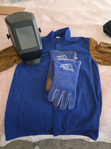 “Black Stallion Welding Jacket Sz S + Gloves Size XL - Tools - Bundle