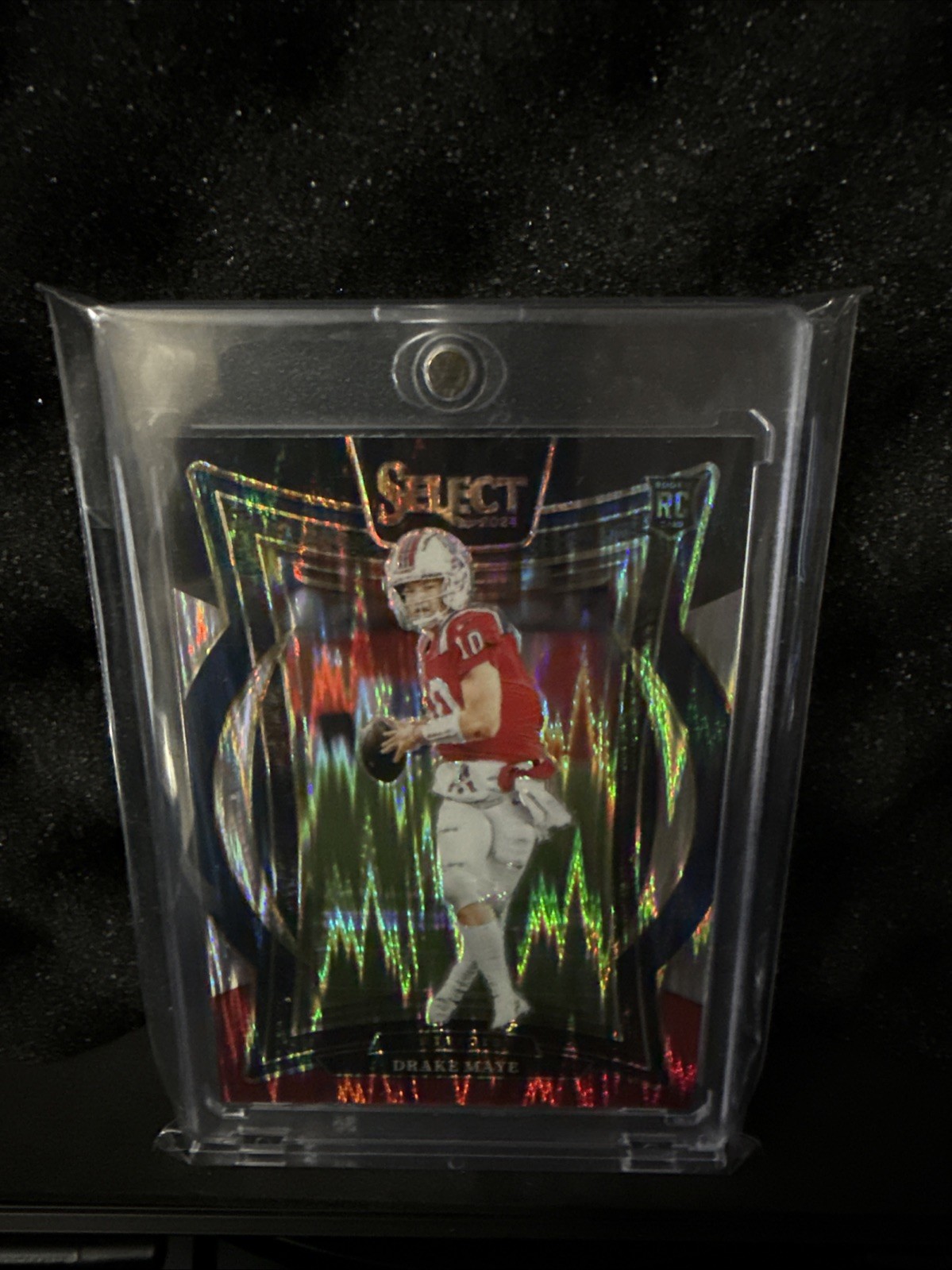 2024 Panini Select - Concourse Drake Maye #27 Red & Blue Shock Prizm (RC)