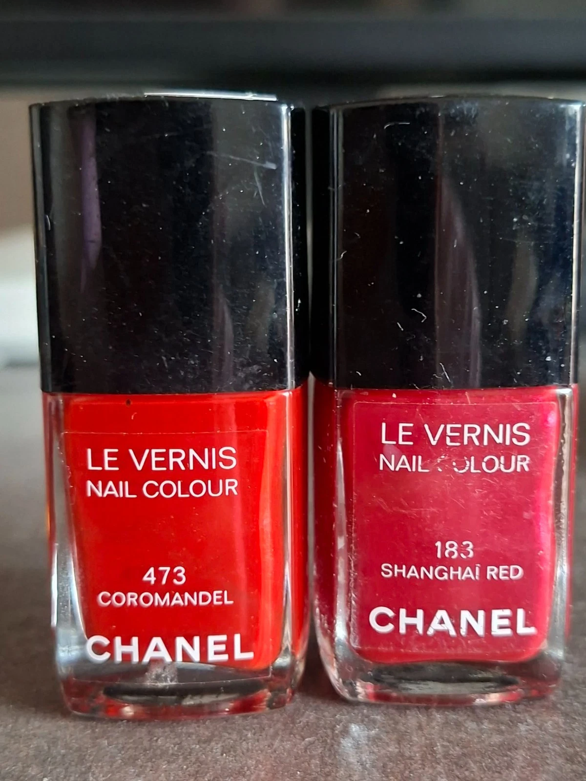Set of 2 CHANEL Le Vernis Nail Polish- 473 Coromandel, 183 Shanghai Red
Opens in a new window or tab