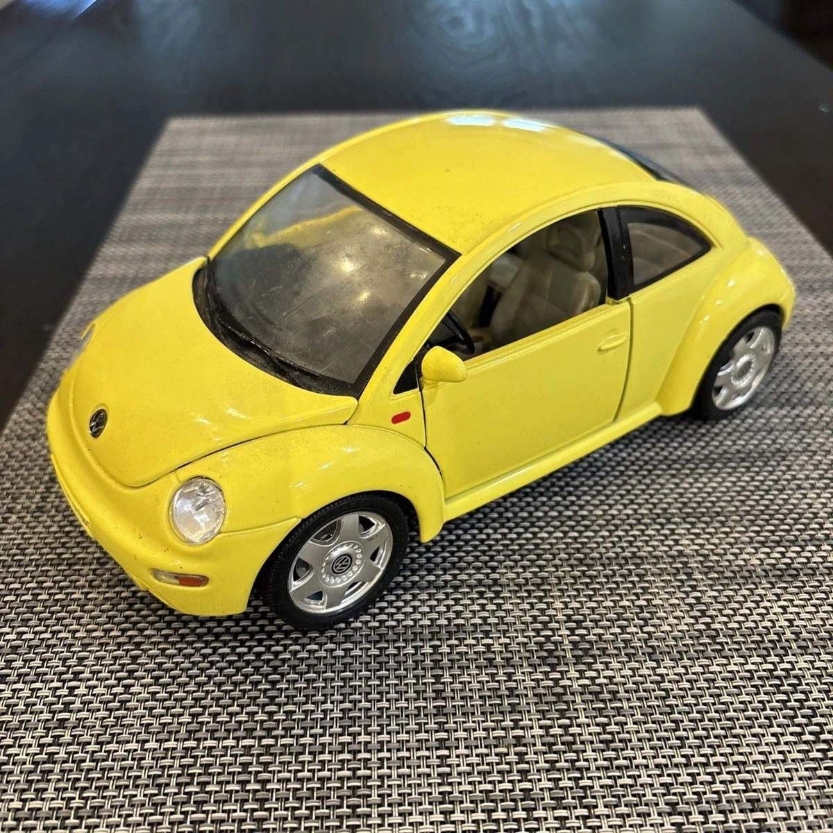Bburago Volkswagen 1:18 Diecast & Toy Vehicles for sale - eBay