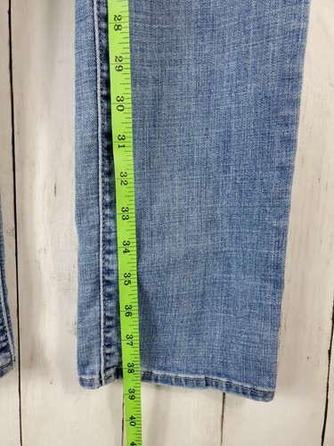 Women’s Sz 12 Nice! Levi’s Mid Rise Skinny Light Blue Denim Jeans - Picture 4 of 9