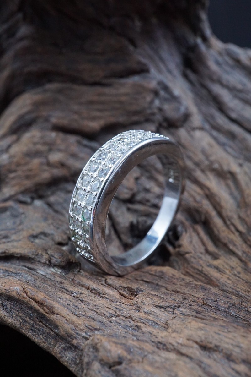 Vintage 925 Sterling Silver & PAVE Cz BAND Ring Size 8 3.99g