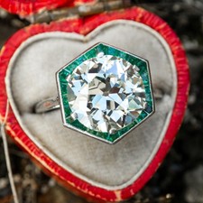 Shiny 4.90CT Round Shape 6 Prong Set Simulated Emerald  Sapphire Women's Ring