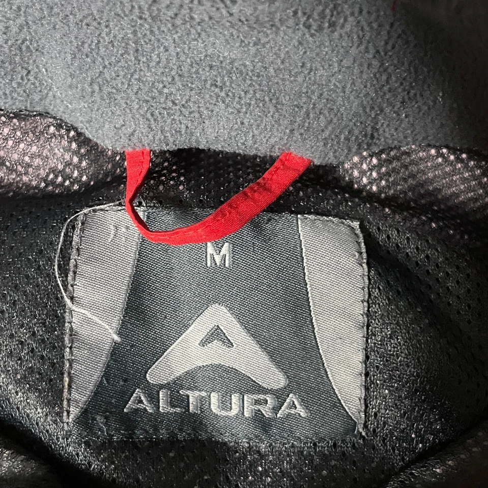 Vintage men red Altura Night Vision Evo Cycling Jackets in M|L32 W22|SKU 6125 - Image 4 of 4