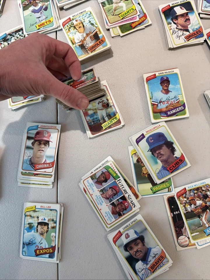 Gran lote de tarjetas de béisbol vintage. Años 70-80. 750+ tarjetas! El estado varía. Foto 2 de 4