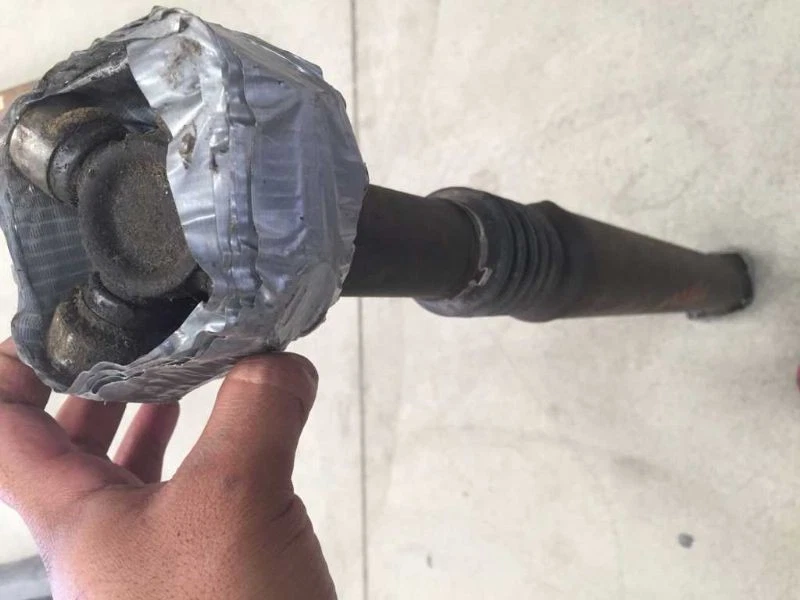 88 89 90 91 92 93 94 95 96 FORD F250 7,3 L 4x4 5 velocidades eje de transmisión delantero manual Foto 3 de 4