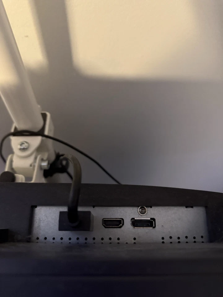 Two Acer Nitro 27" 180Hz IPS Gaming Monitor 1920 x 1080 Full HD read Description - Image 3 of 4