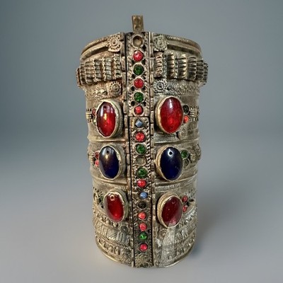 VTG Ethnic Boho Chic HUGE Silver Hinged Cuff Bracelet w/ Red Green Glass Stones